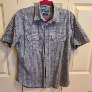 Men short sleeve button shirt